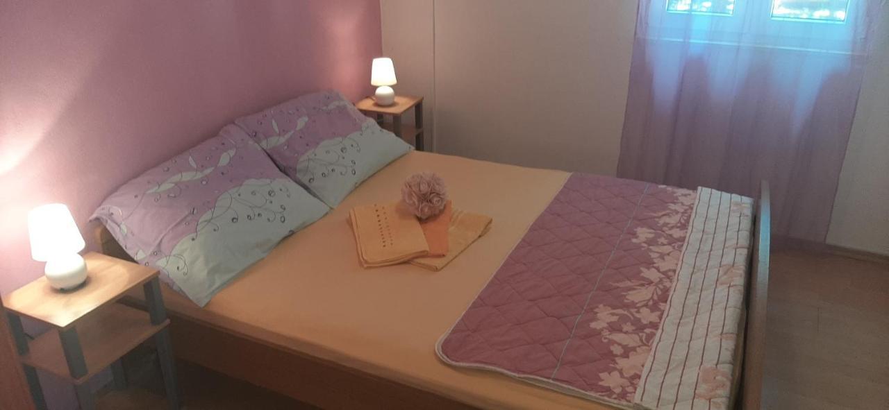 Marin I Vinka Apartment โตรกีร์ ภายนอก รูปภาพ